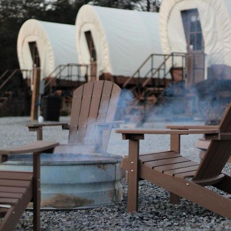 Smoky Hollow Outdoor Resort Covered Wagon Sevierville Eksteriør billede
